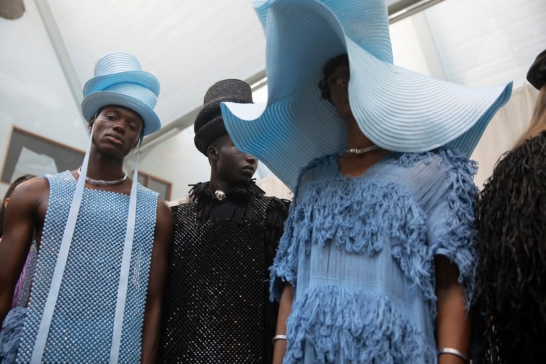 Special image series from the August edition, showcasing moments from both backstage and the run (1)